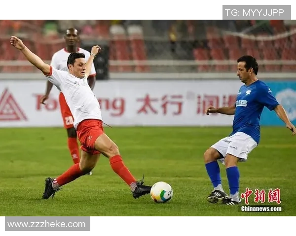 全球足球巨星盘点：揭秘当今最强球员与他们的传奇成就