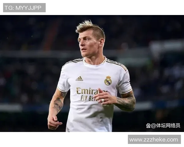 足坛颜值巅峰巨星以帅气风采征服球迷与赛场魅力同样耀眼